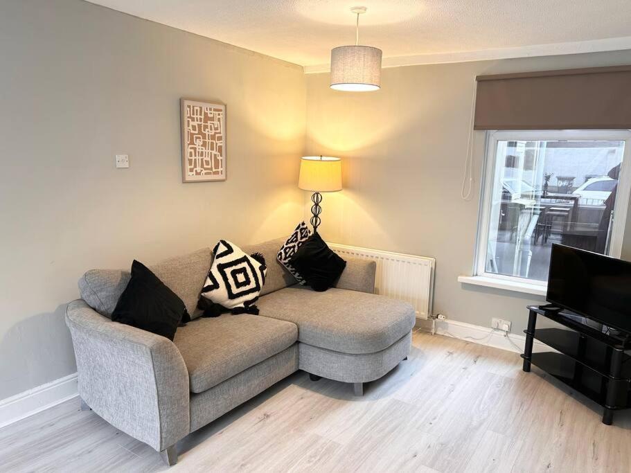 Snug Central Belfast Home, 2 Minutes From Ormeau Park! Exterior foto